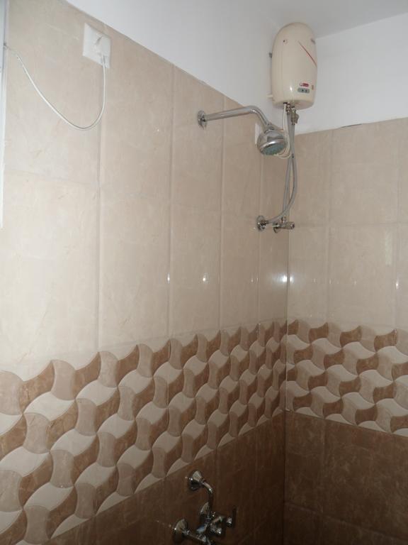 Hotel Rajdeep Inn 아흐메다바드 외부 사진