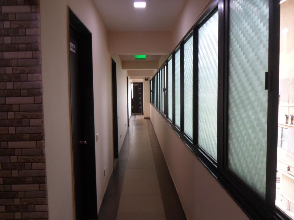 Hotel Rajdeep Inn 아흐메다바드 외부 사진
